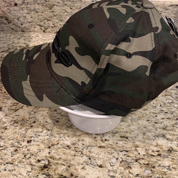 Woman’s Bebe Baseball Camouflage Hat - Picture 4 of 9